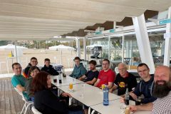 Tischtennis-Urlaub-Lehrgang-2021-Begrüssung-am-Strand-scaled