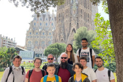 Gruppenfoto-Sagrada-Familia